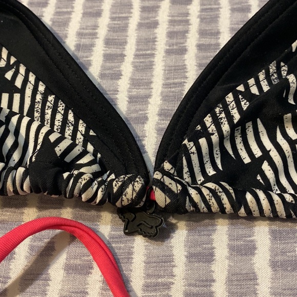 Vintage Roxy Stars&Stripes Bikini Top - Picture 3 of 8